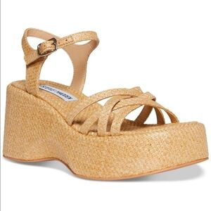 New Steve Madden Women's Tan Sandals